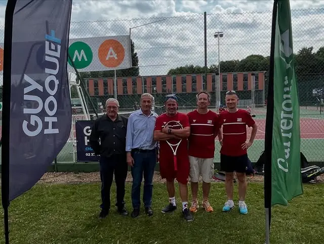 Directeur Christophe Toraille, secrétaire Jean-Charles Pouzier, coach Daniel Terouinard, Philippe Vigier, Jean-Pierre Chevallier