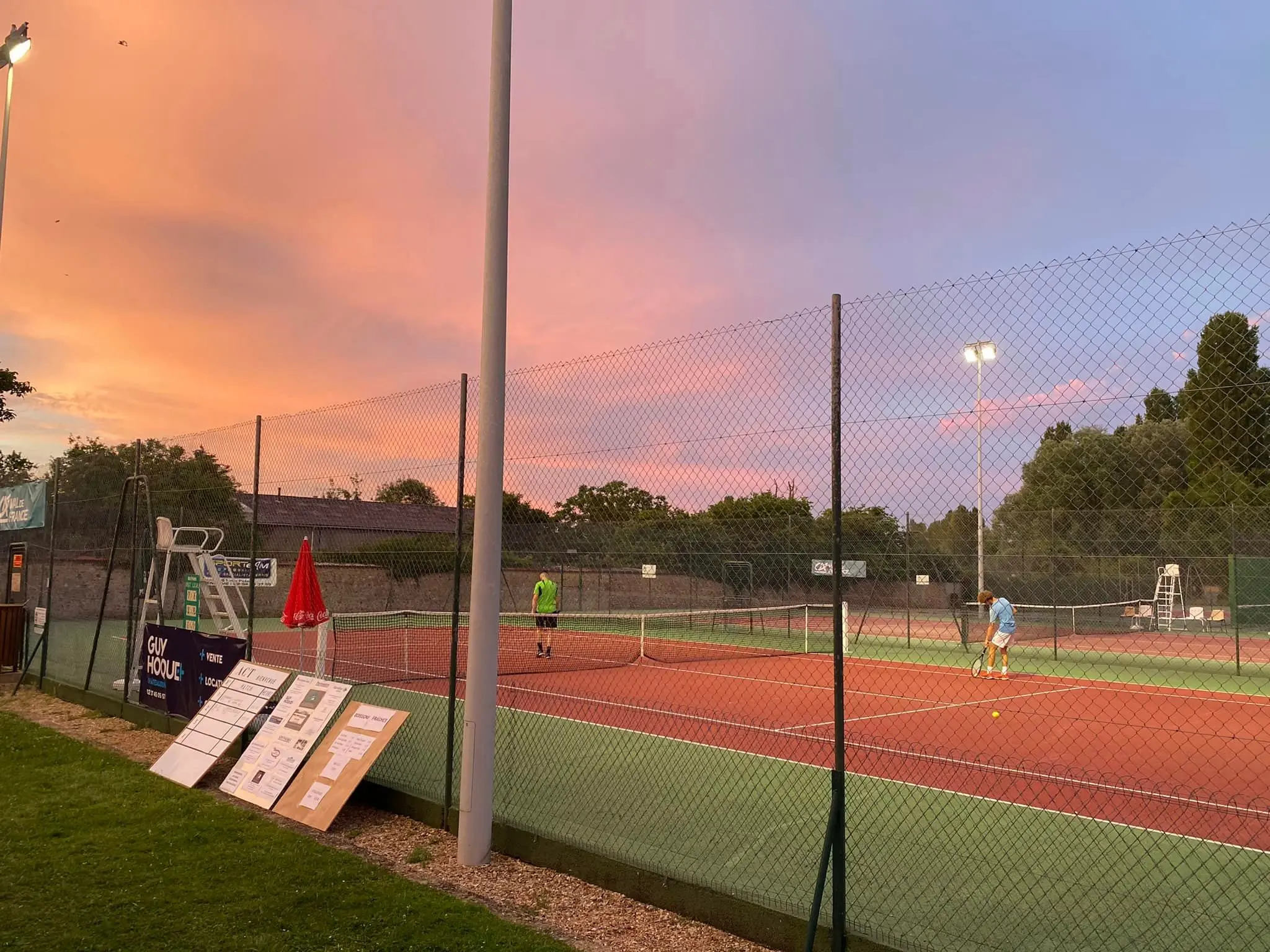Terrain au coucher du soleil